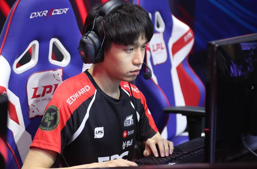 2018lpl四强赛rwvsblg完整视频,LPL春季赛IG战胜RNG