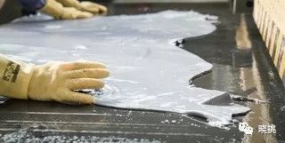 人工合成皮革跟皮革的区别,皮革制作发展史