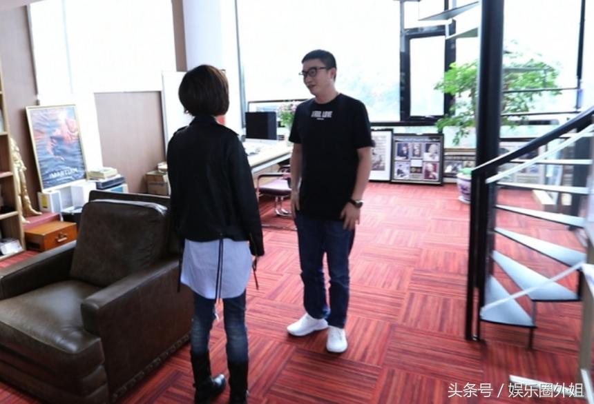 深夜点赞分手文,还暗讽冯珂是狗屎?张靓颖:被*号盗**,最近很累