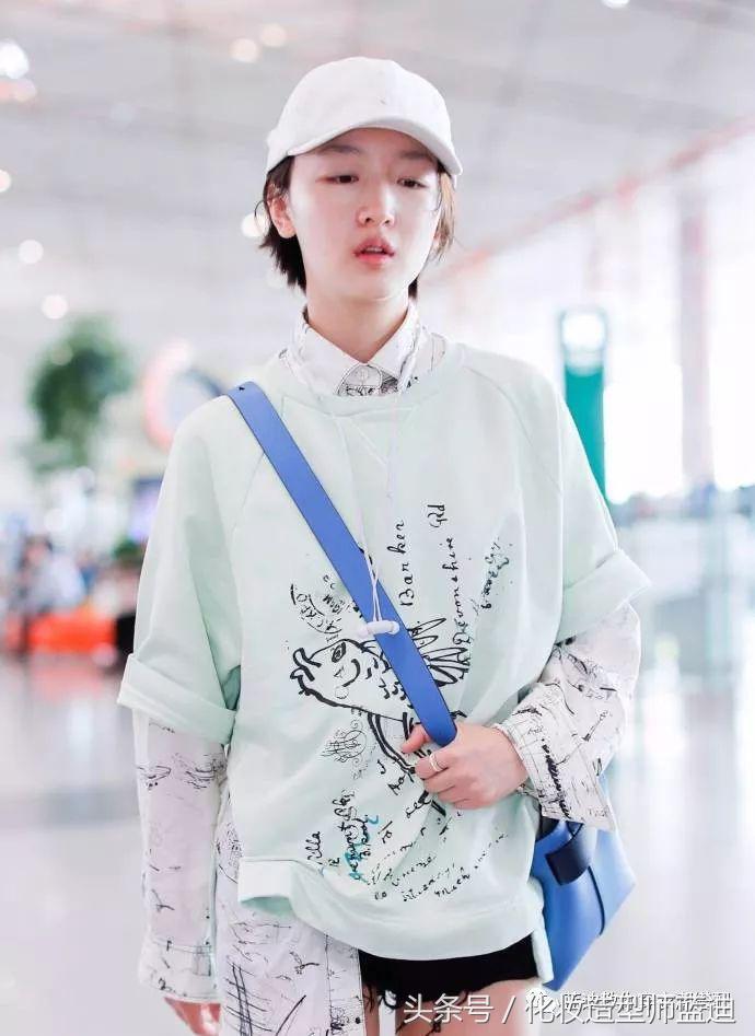 周冬雨庆典着装,周冬雨杨紫红装