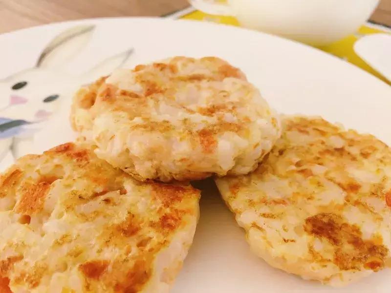 三文鱼辅食粥1岁以上的做法,三文鱼白米粥辅食怎么做