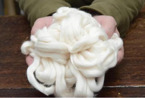 浴巾是棉的还是珊瑚绒的好,浴巾是纯棉的好还是珊瑚绒的好