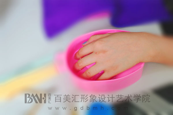 美甲干货教程博主,美甲师不会告诉你的美甲步骤