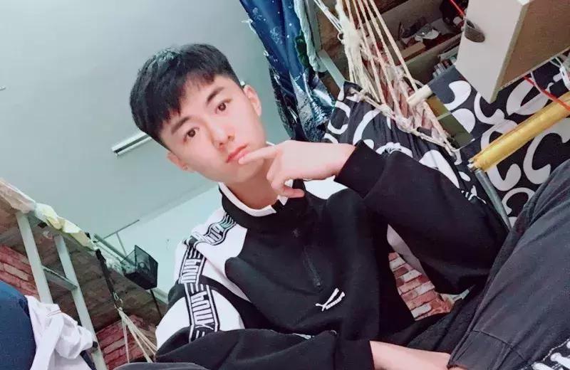 每个热爱足球的人都有自己的心,人为什么热爱足球