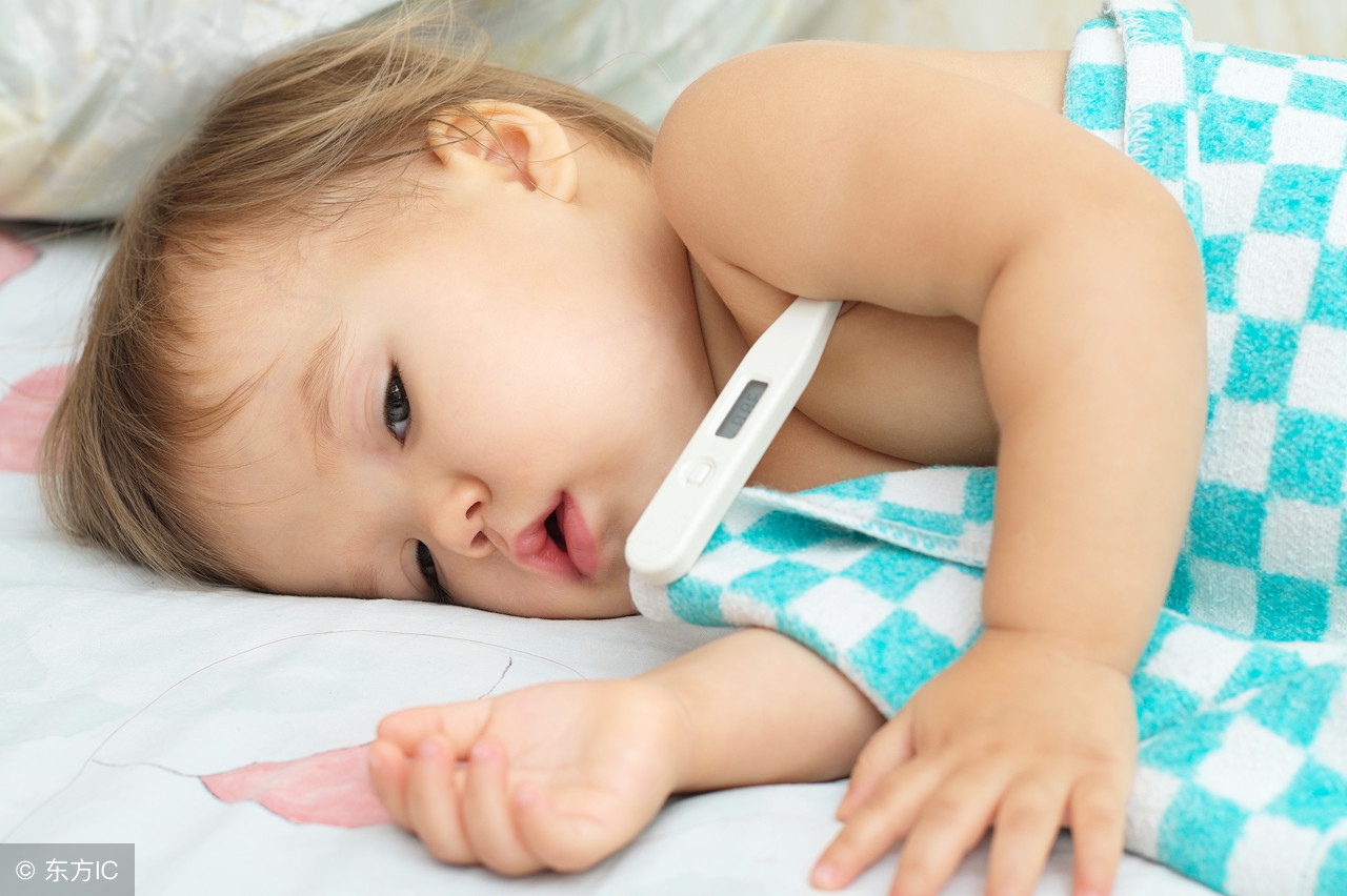 宝宝又吐又拉又发烧怎么治疗,宝宝肠胃炎又吐又拉发烧怎么解决