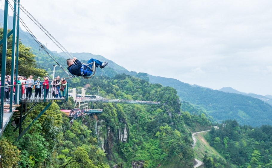 假如生活没精神怎么办，你需要来重庆奥陶纪受点冲击