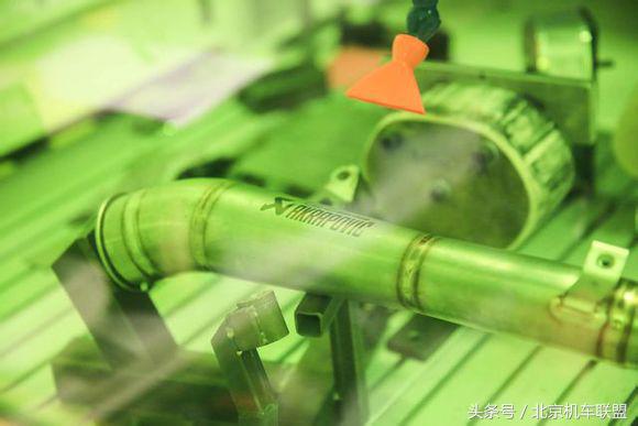 天蝎排气制造过程,akrapovic天蝎排气宝马3系