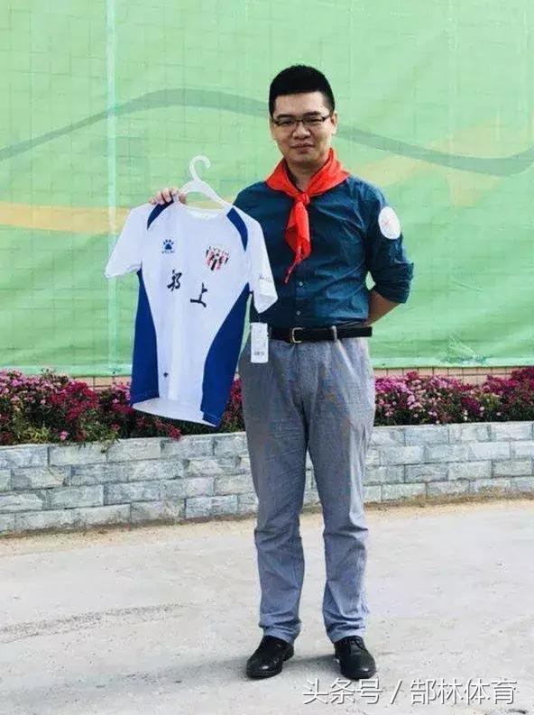 郜林向他致敬,郜林曾诚于大宝