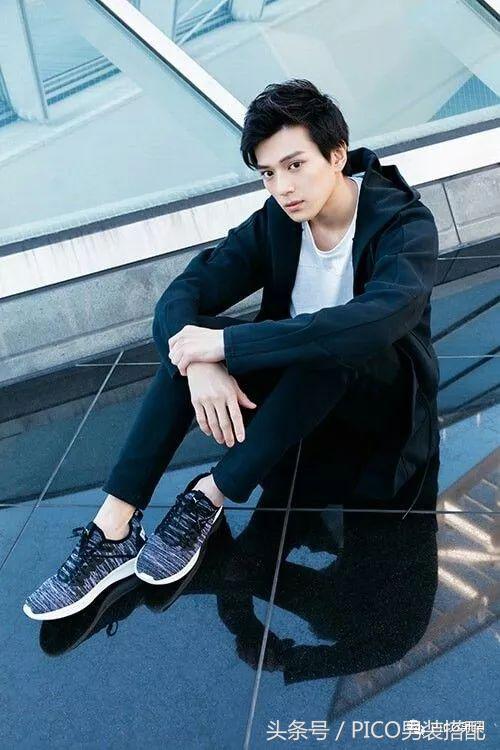 男生穿搭春休闲潮流风,告别油腻干练清爽男穿搭
