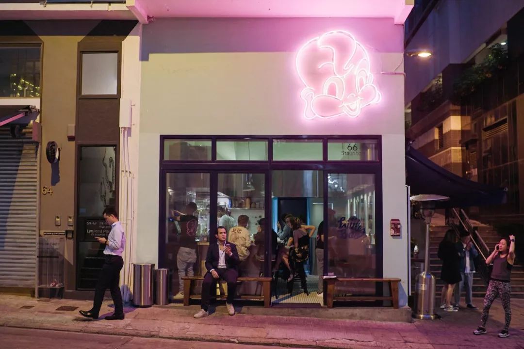 香港爱国女人,香港爱国霸气的女人