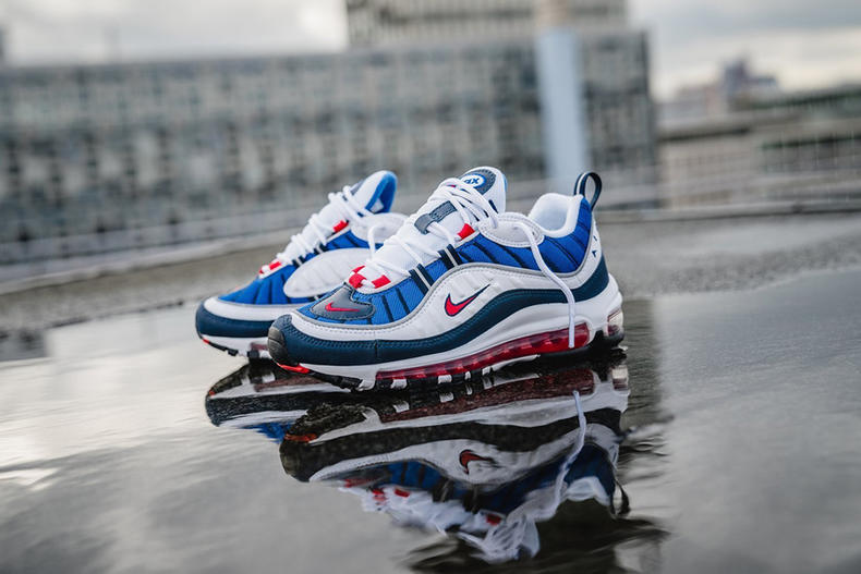 二次元角色穿搭动漫,二次元篮球鞋动漫