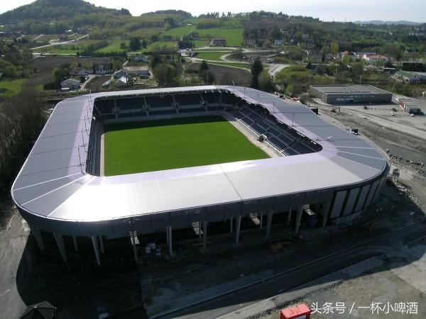 挪威绝美足球场,挪威诺夫顿岛球场
