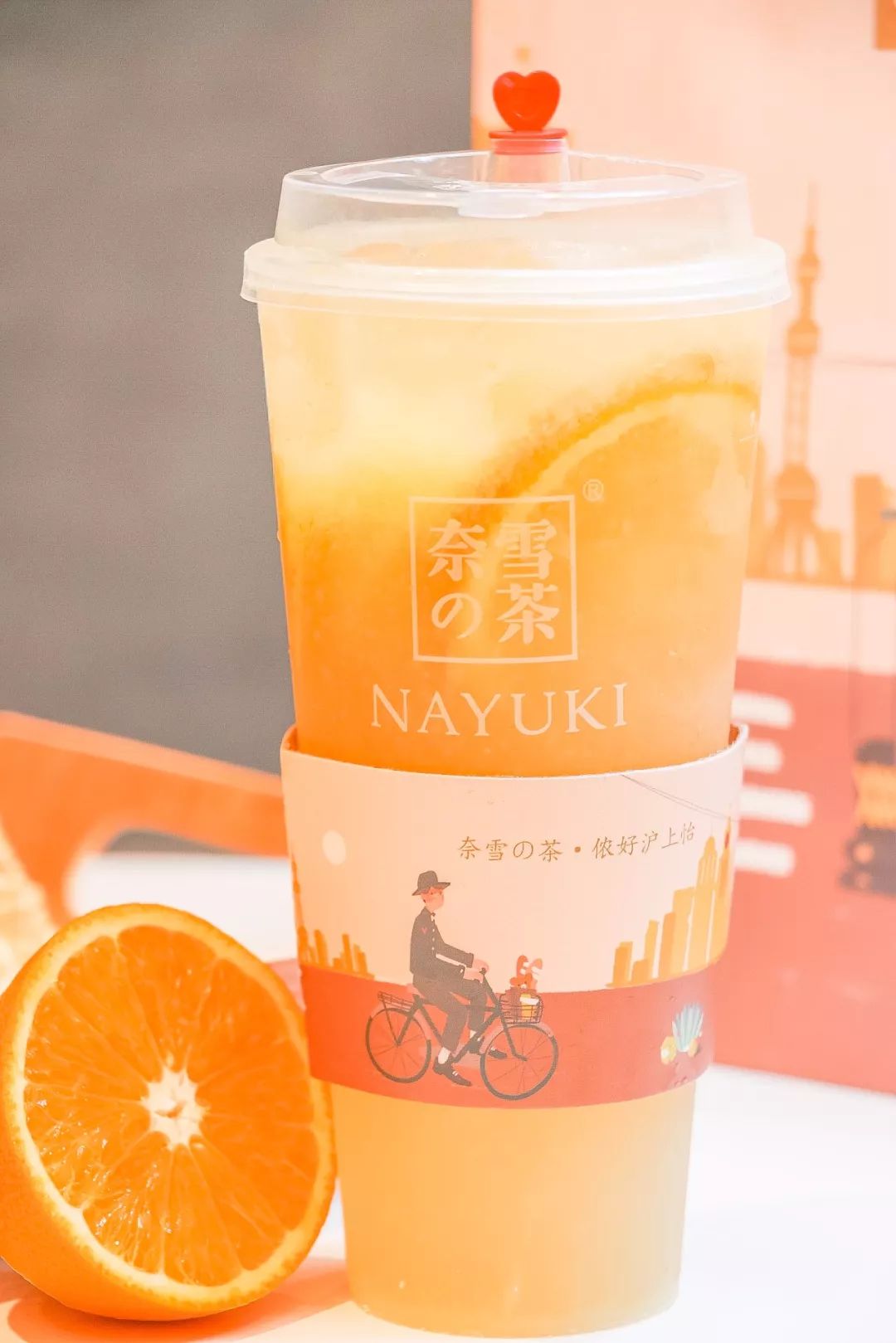 魔都第2家奈雪终于开了，还带来霸气杨梅，喝了会上瘾！