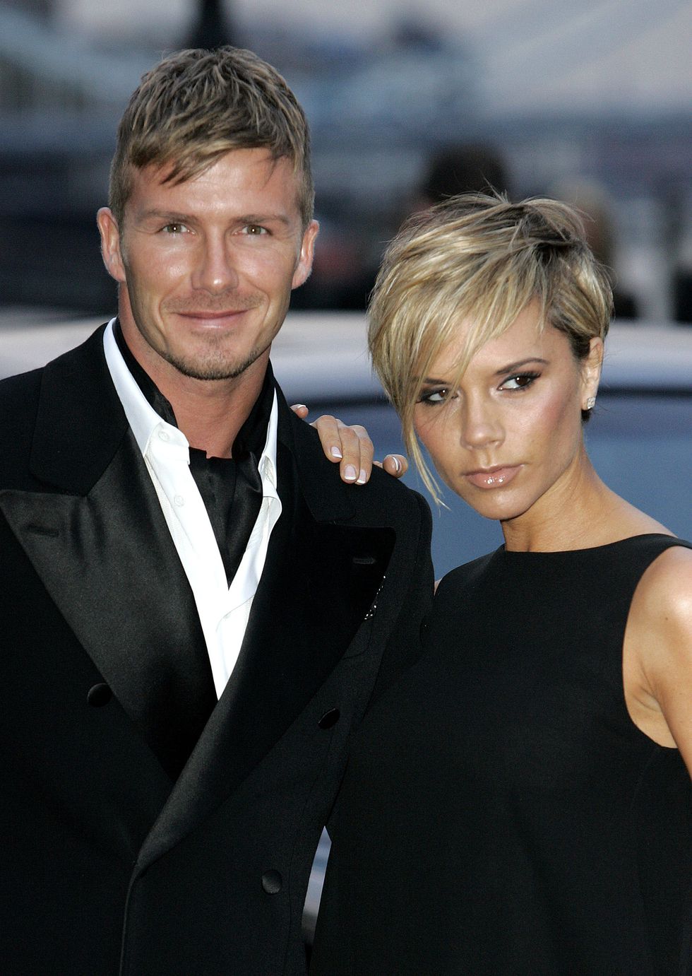 「善变的男人」贝克汉姆从少年到绅士的20款发型全记录