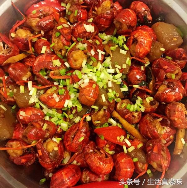 今天给老公做了这几个菜之后，他高兴得发我一个520元的大红包