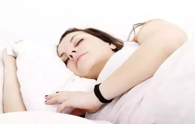 经血“鲜血”变“黑血”的原因……