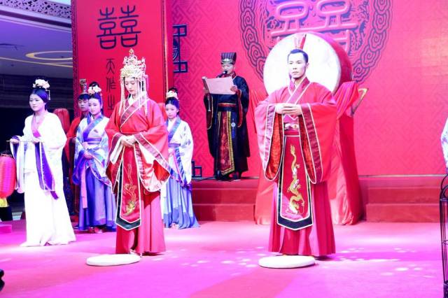 近两年最震撼的西式婚礼,西式婚礼再好也比不上中式婚礼