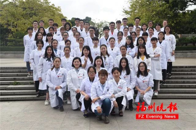 福医大“学霸班”：48人考研44人成功！复旦3人交大7人……