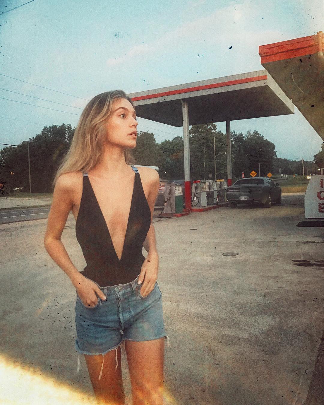 各种身材女性打底裤搭配,美式超短裤怎么搭配上衣女