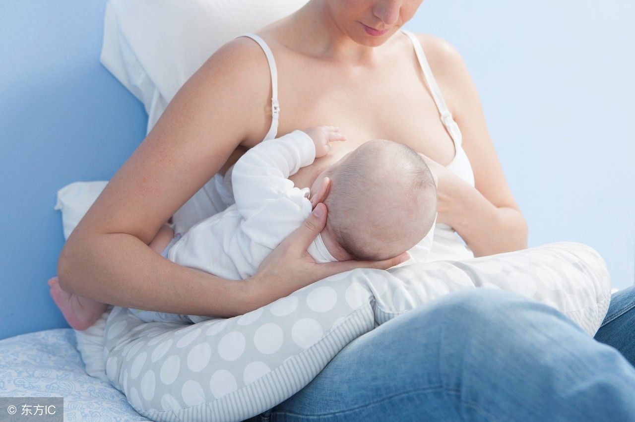 哺乳期乳房一大一小要多吃哪边,哺乳期造成乳房一大一小能恢复吗