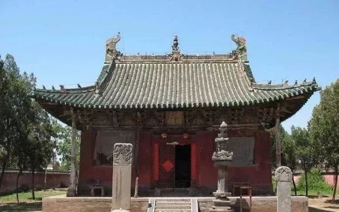 这个古董大亨是浙江湖州人，却将大批国宝捐赠他国？