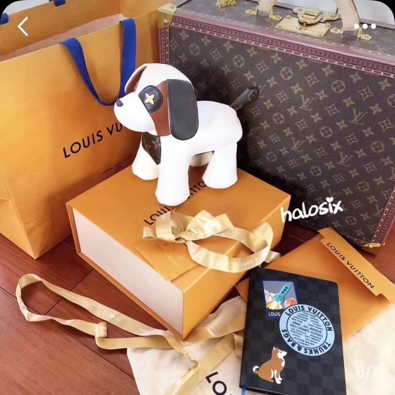 撞包不可怕!为你找到了今年夏天最出彩的包包赢过无数大牌