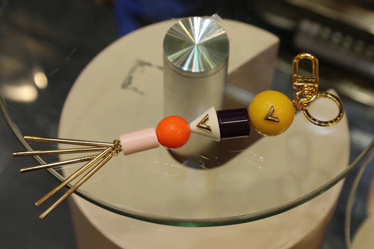 撞包不可怕!为你找到了今年夏天最出彩的包包赢过无数大牌