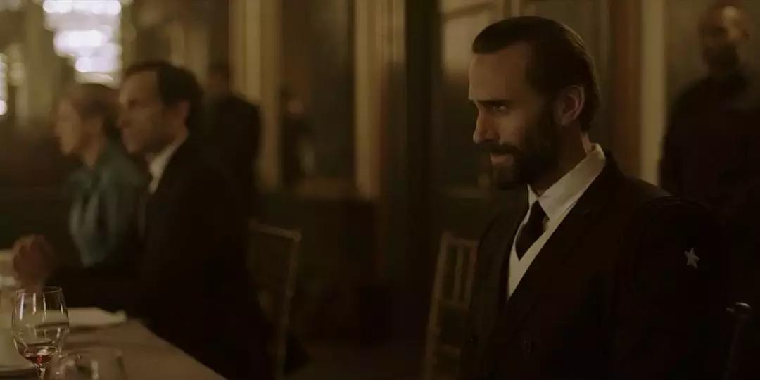 《使女的故事》里的世界，就是我们的未来