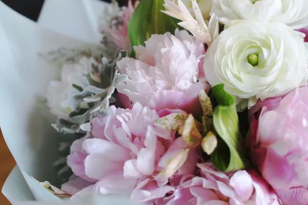 母亲节礼物花束简单又漂亮,手工制作母亲节礼物花束