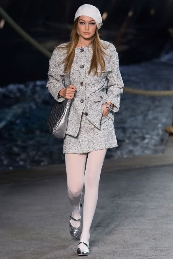 香奈儿巴黎时装秀价值多少,香奈儿巴黎皇宫大瀑布时装秀