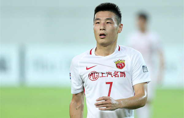 不是武磊和于大宝!国足头号前锋亚冠之夜诞生,里皮还犹豫什么