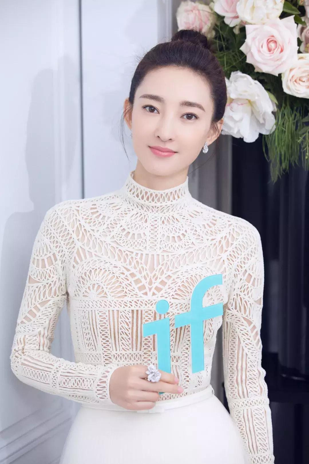 王丽坤戛纳红毯,王丽坤和李晨吻戏