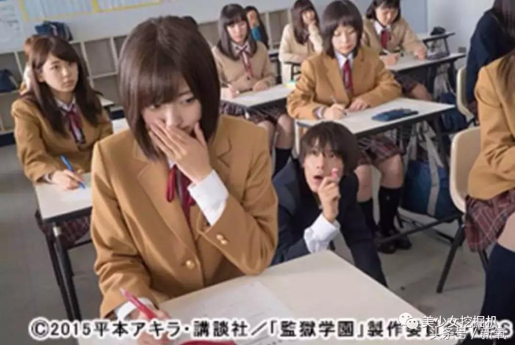 她是日本最美短发美少女,泳衣写真集永远卖到缺货