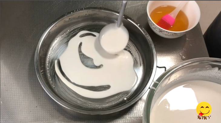 酿皮凉皮做法视频,酿凉皮的做法视频