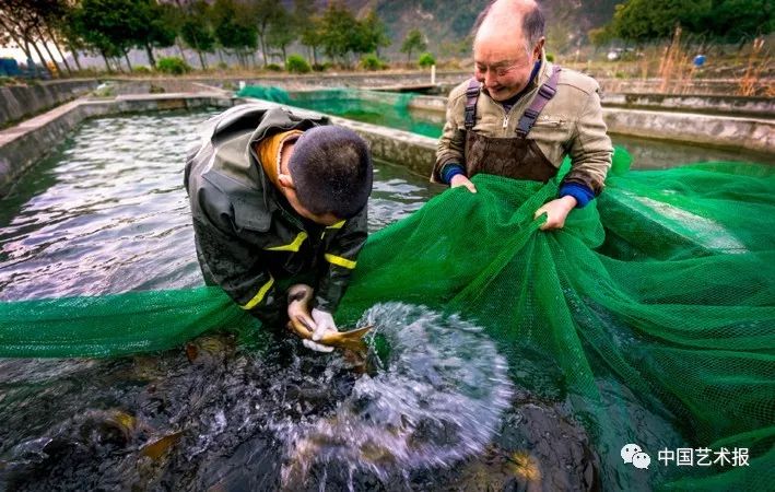 汶川大地震志愿者影集,汶川十年影像