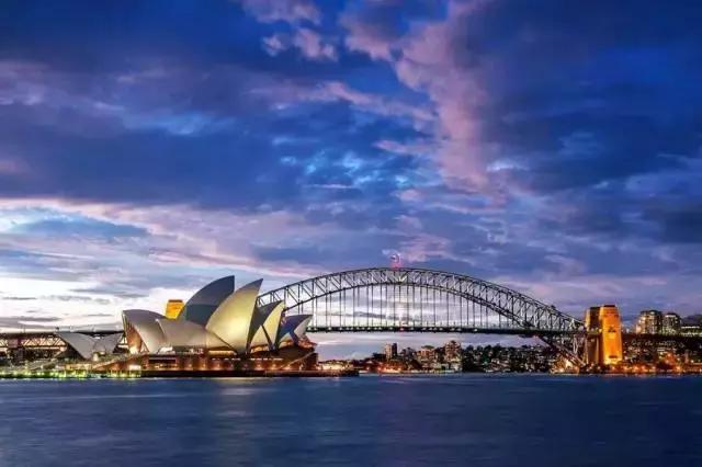 涓嶈缇℃厱鍑哄幓鏃呮父鐨勪汉,涓嶈缇℃厱鍑哄浗鏃呮父