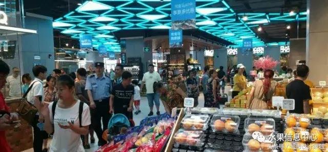 水果店水果陈列摆放销售技巧,20方长方形水果店铺陈列设计