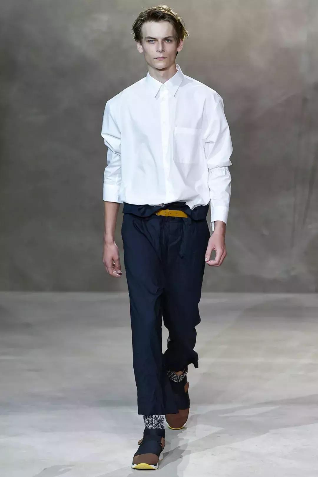 自从穿好「高腰裤」,我长高了十厘米