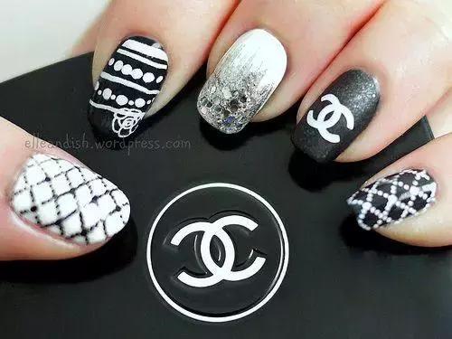 你知道钱买不起什么奢侈品吗,适合做美甲的包包