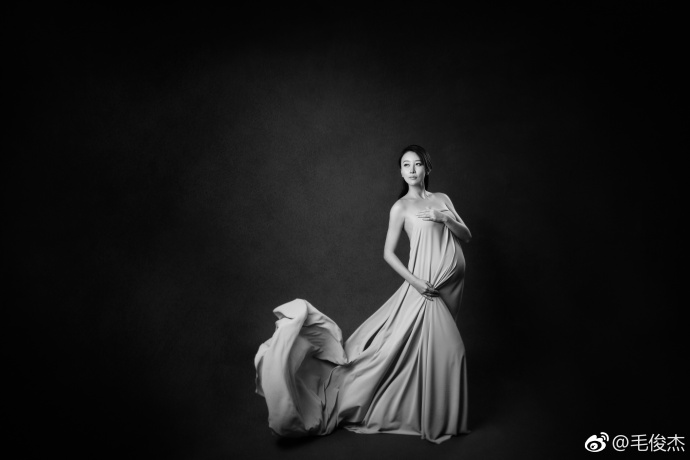 毛俊杰秀身材,毛俊杰身材傲娇美到让人心跳