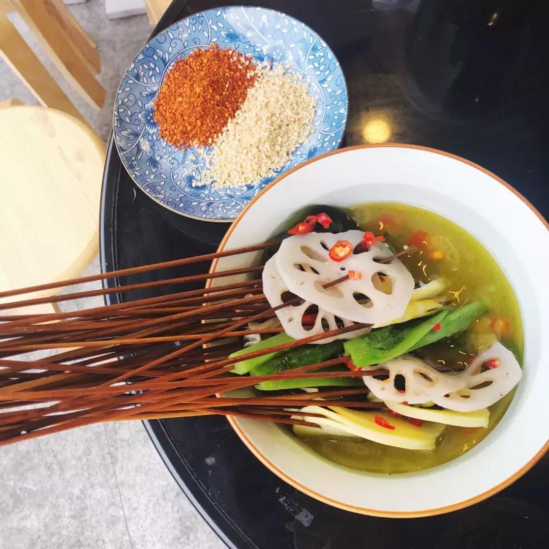 成都美食春熙路苍蝇馆子 (成都春熙路附近清真美食)