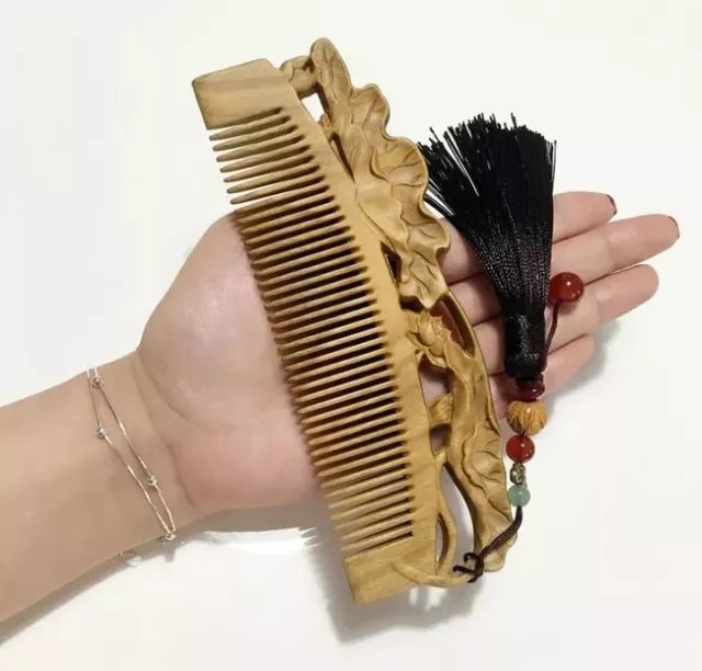 滋养头发的梳子,一把好梳子陪你一辈子