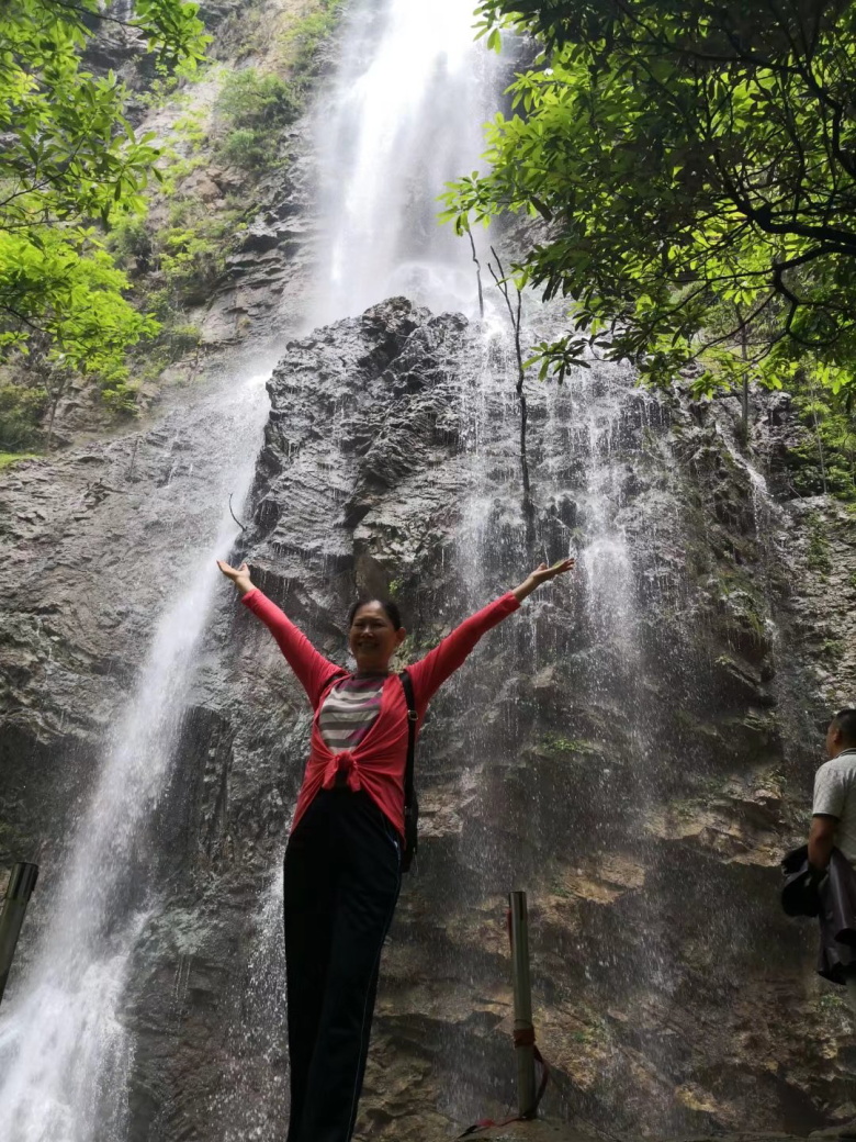 香港人组团游张家界,姐妹相约张家界三日游