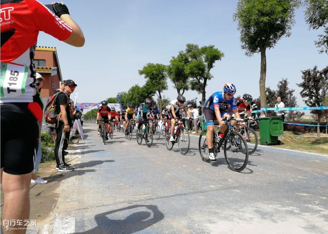 环青海湖国际公路自行车赛直播,环青海湖国际公路自行车赛地图