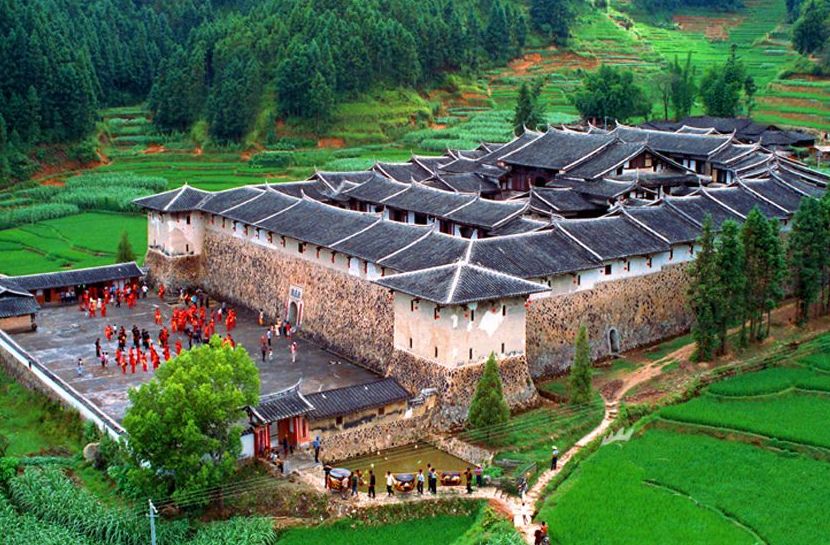 福建土楼为什么令人叹为观止,福建土楼最吸引人的地方