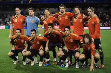 世界公认的天之骄子有哪些,世界足坛十大黄金一代阵容