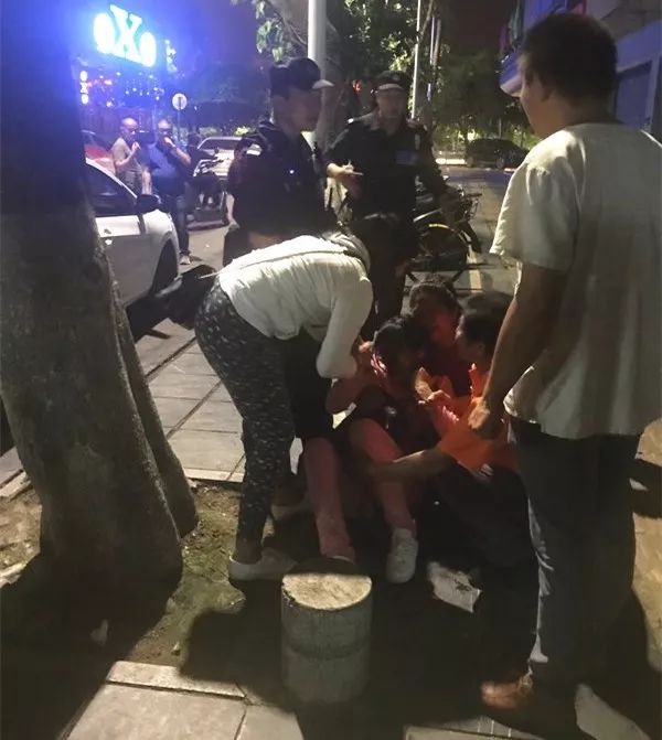 骑警高清图,骑警实拍