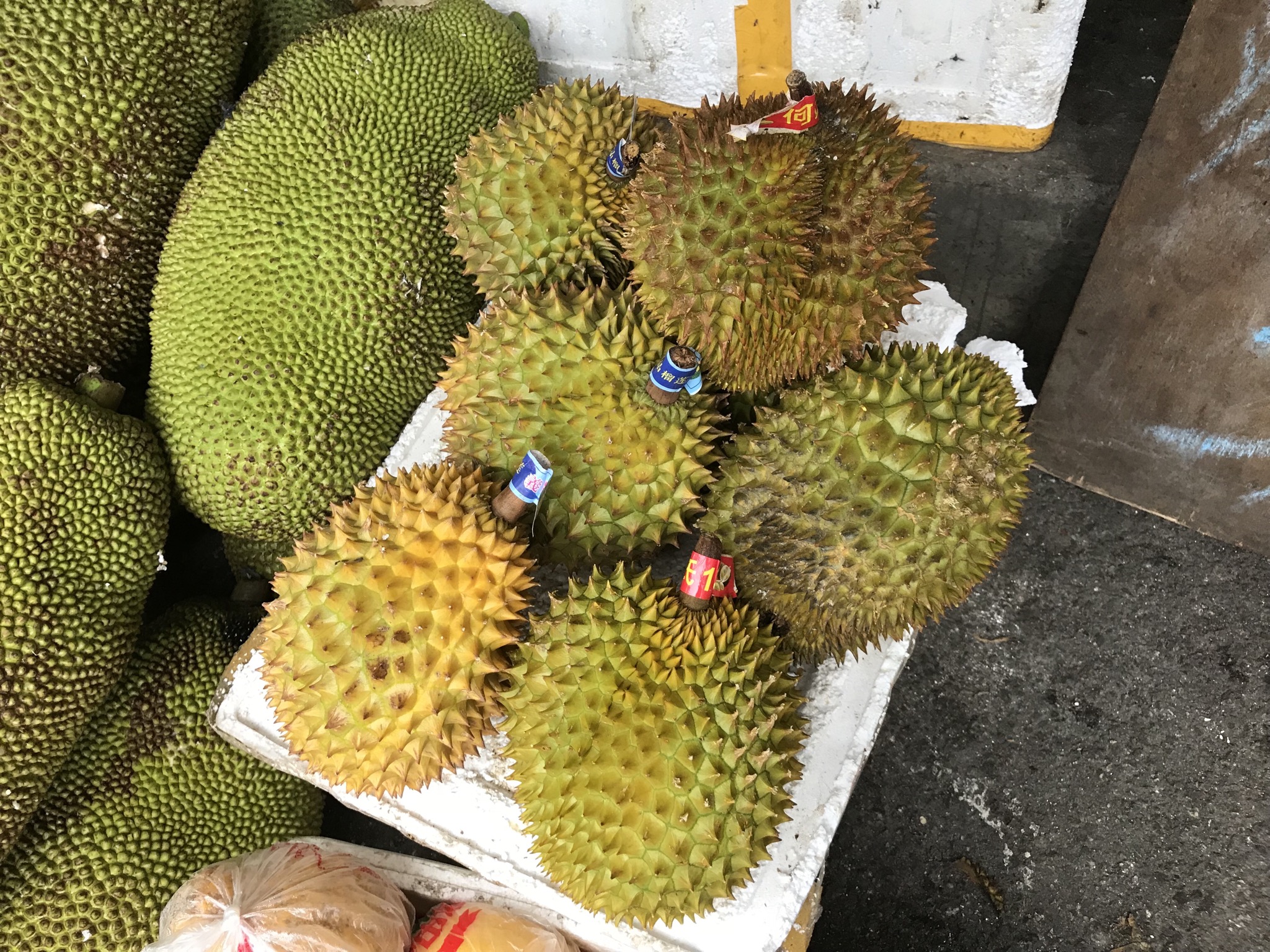 南宁金陵镇水果批发市场今日行情,南宁火车站水果批发市场在哪里