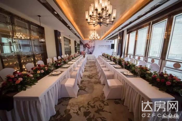 天誉生活学院：法式珍馐峰层誉鉴