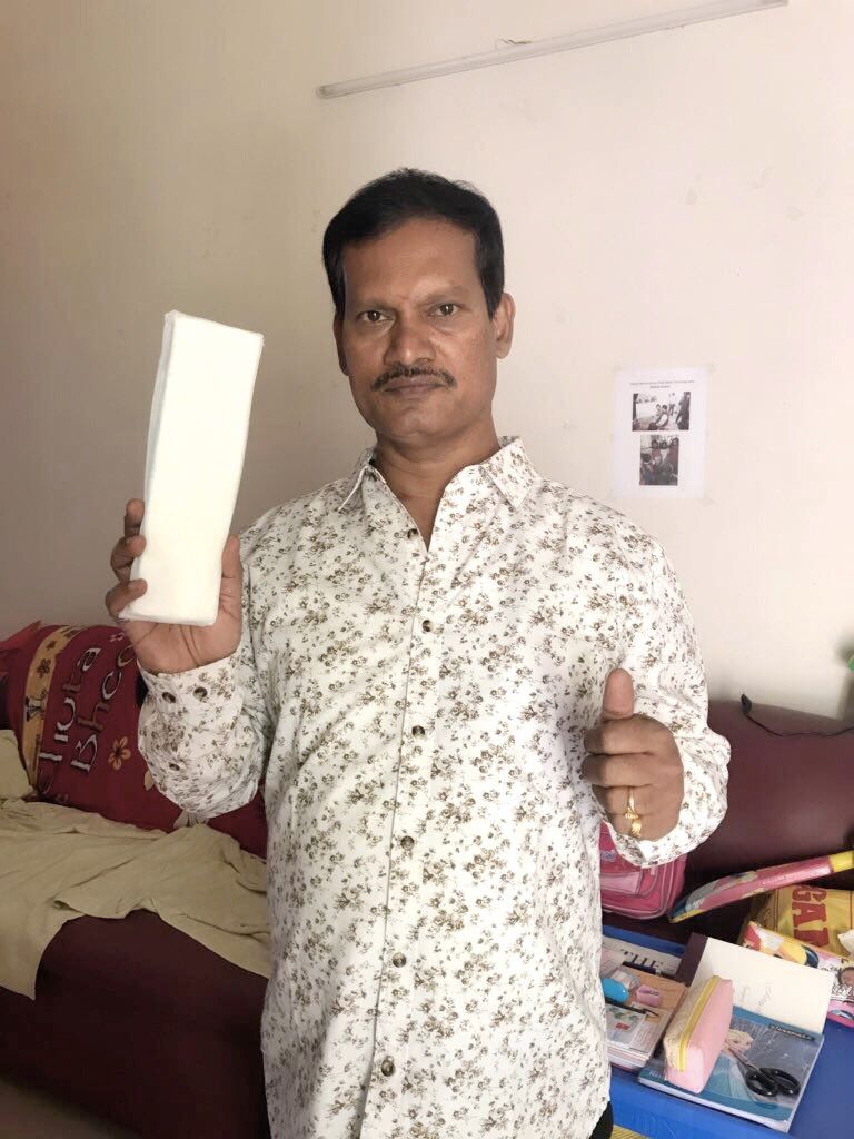 拿着卫生巾拍照为什么成了潮流？